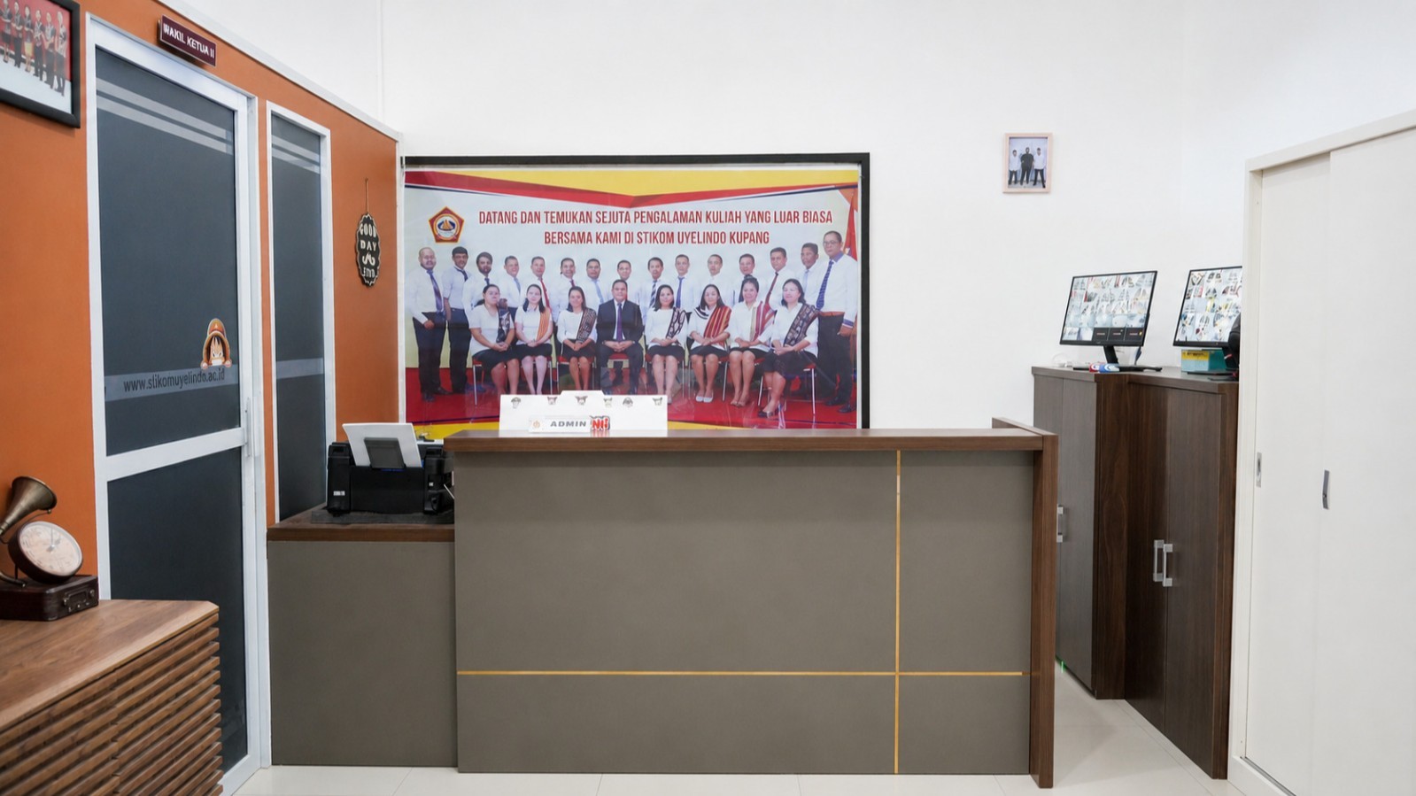 Foto Area Admin U-Gate
